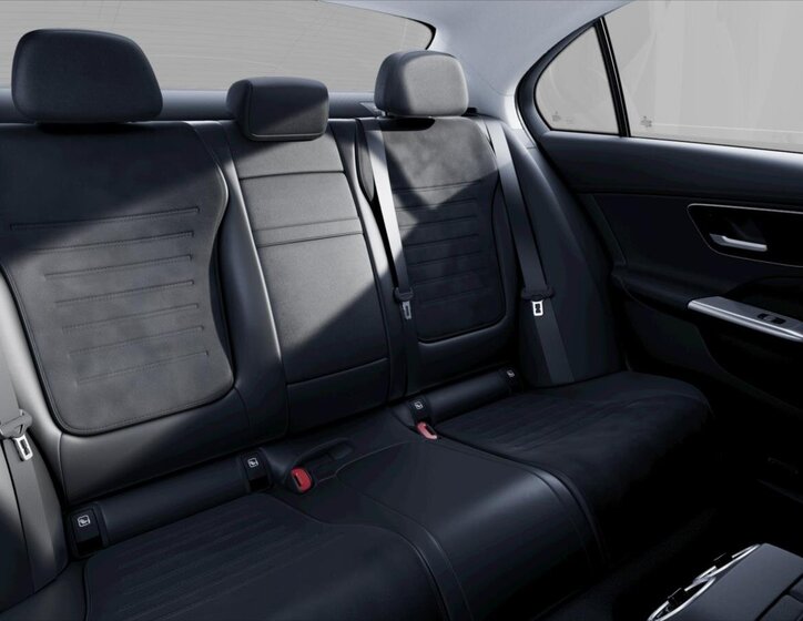 Mercedes-Benz Třídy C Sedan / Limuzína 2,0 l 145 kw