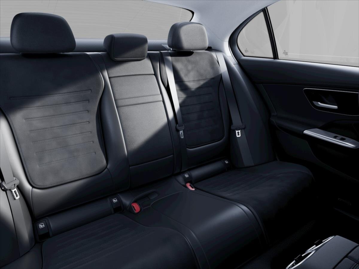 Mercedes-Benz Třídy C Sedan / Limuzína 2,0 l 145 kw