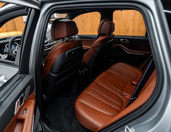 BMW X5 SUV 3,0 l 210 kw