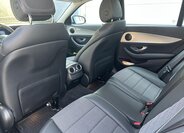 Mercedes-Benz Třídy E Sedan / Limuzína 3,0 l 190 kw