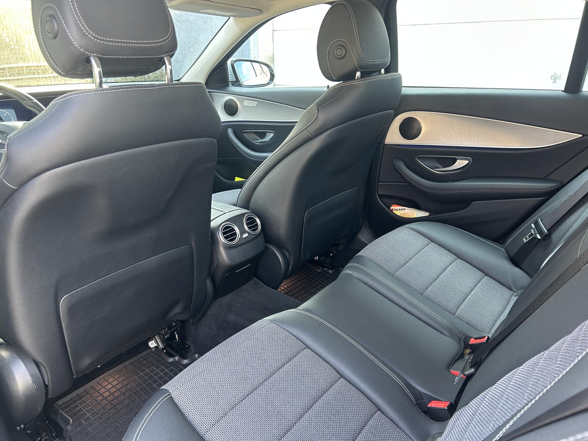 Mercedes-Benz Třídy E Sedan / Limuzína 3,0 l 190 kw