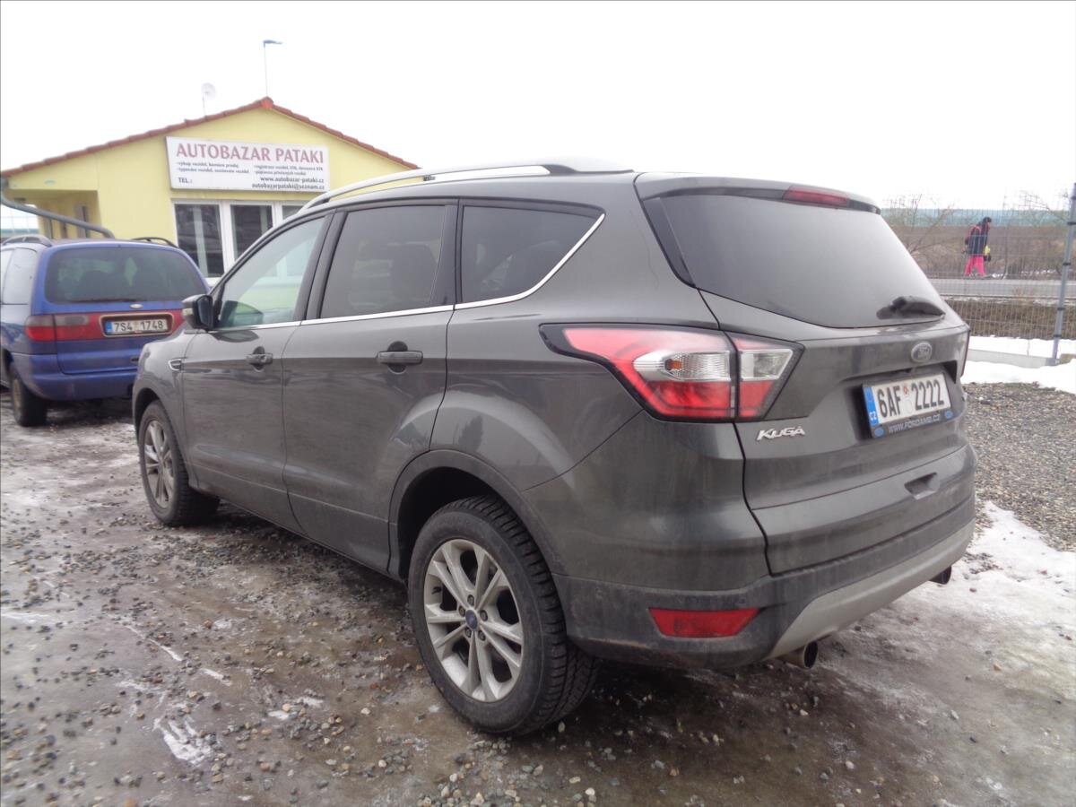 Ford Kuga SUV 1,5 l 110 kw