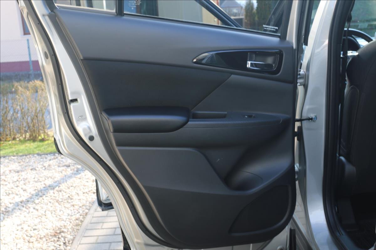 Mitsubishi Eclipse Cross Kombi 1,5 l 120 kw