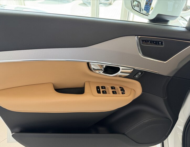 Volvo XC90 Ostatní 2,0 l 173 kw