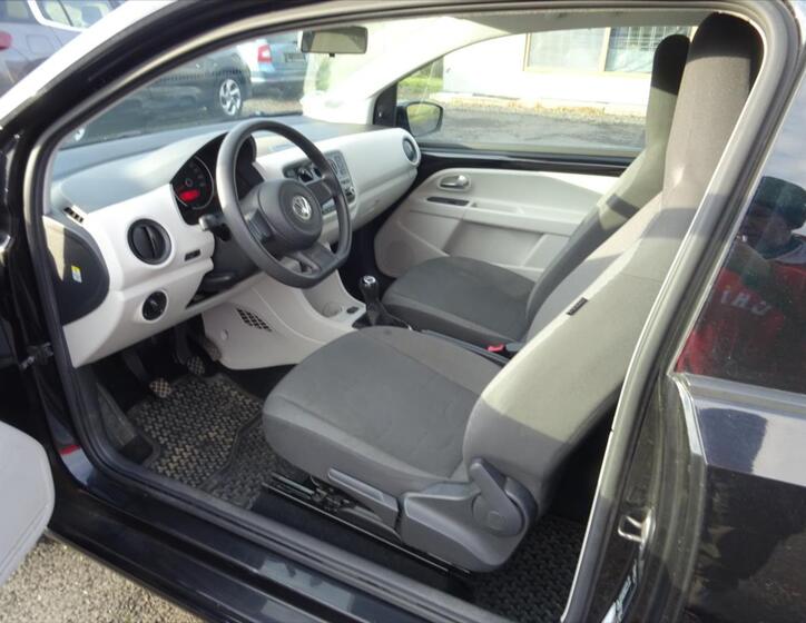 Volkswagen up! 9