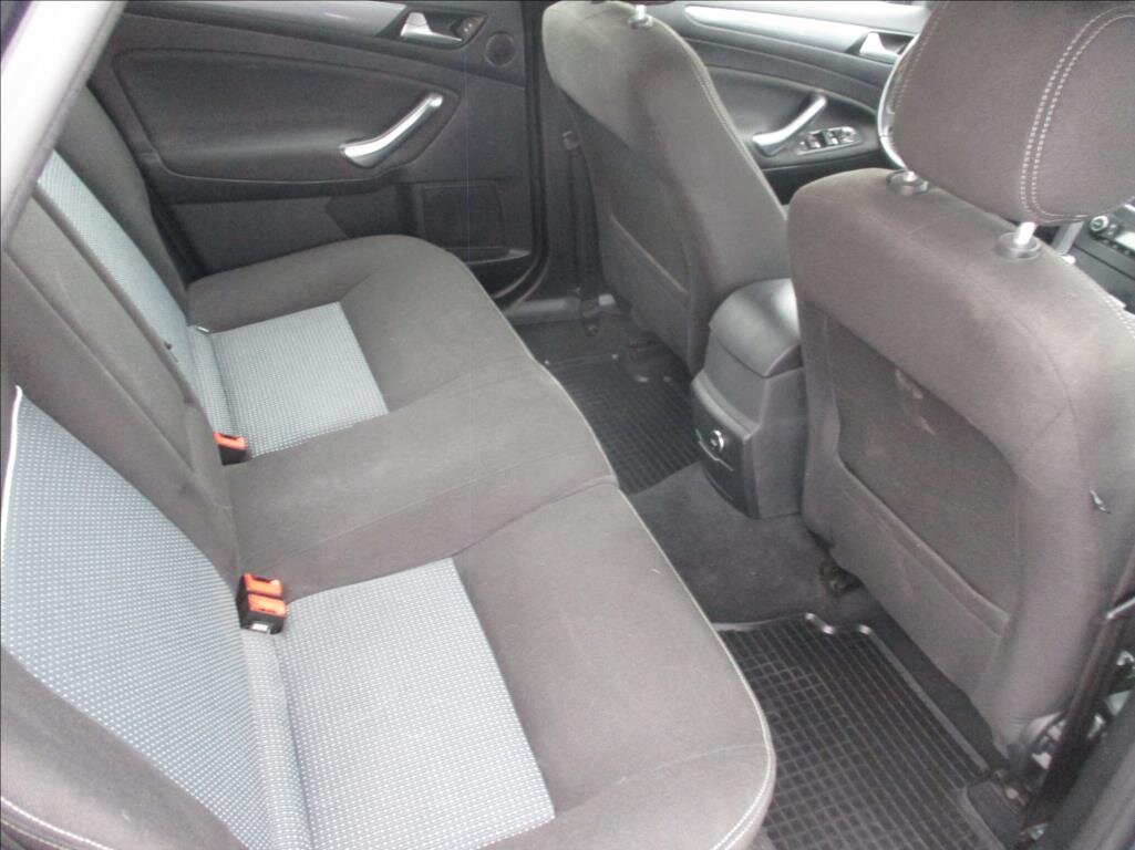 Ford Mondeo Kombi 2,0 l 103 kw