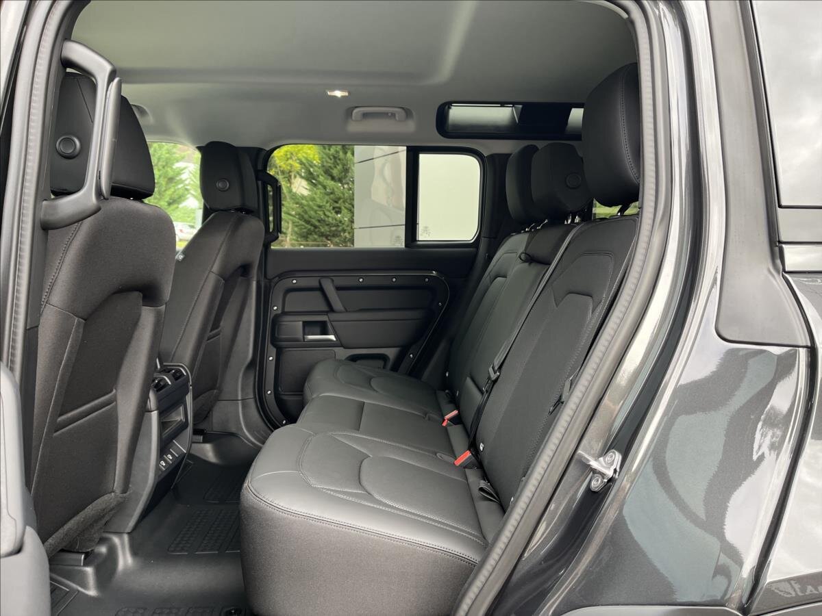 Land Rover Defender SUV 3,0 l 147 kw