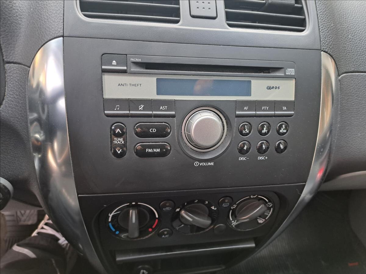 Suzuki SX4 Hatchback 1,9 l 88 kw