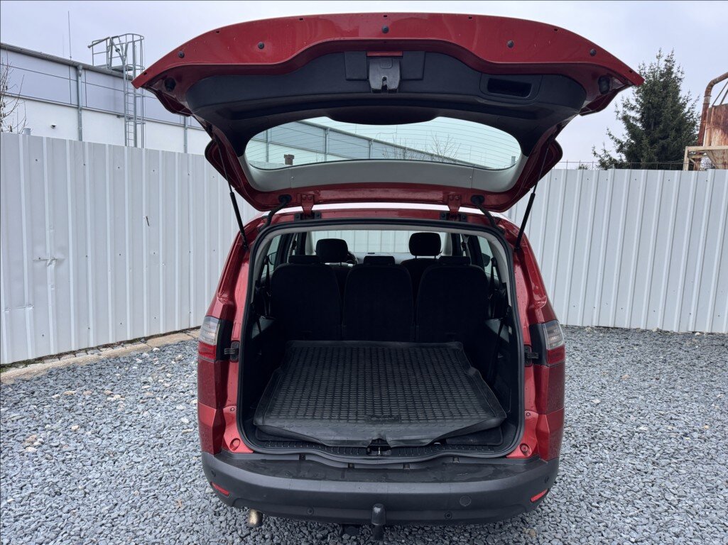 Ford S-MAX MPV 2,0 l 96 kw