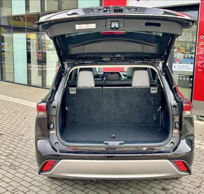 Toyota Highlander 23