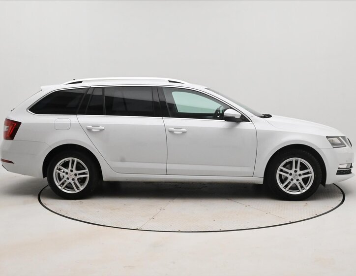 Škoda Octavia Kombi 2,0 l 110 kw