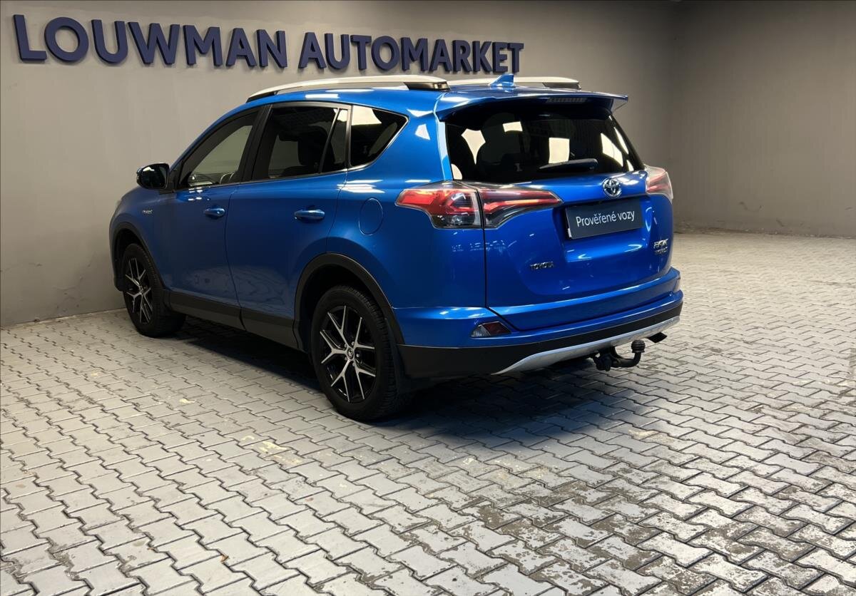 Toyota RAV4 SUV 2,5 l 114 kw
