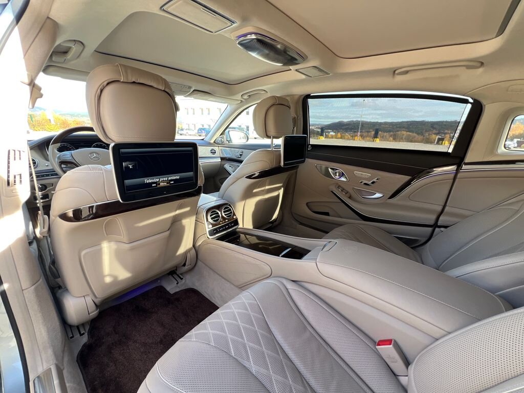 Mercedes-Benz Třídy S Sedan / Limuzína 6,0 l 390 kw