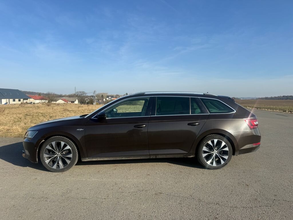 Škoda Superb Kombi 2,0 l 140 kw