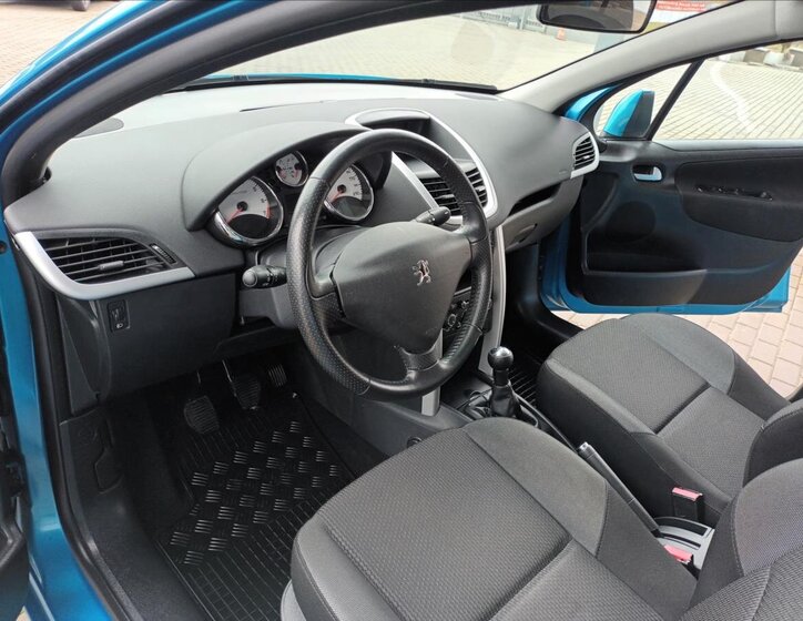Peugeot 207 Kombi 1,4 l 54 kw