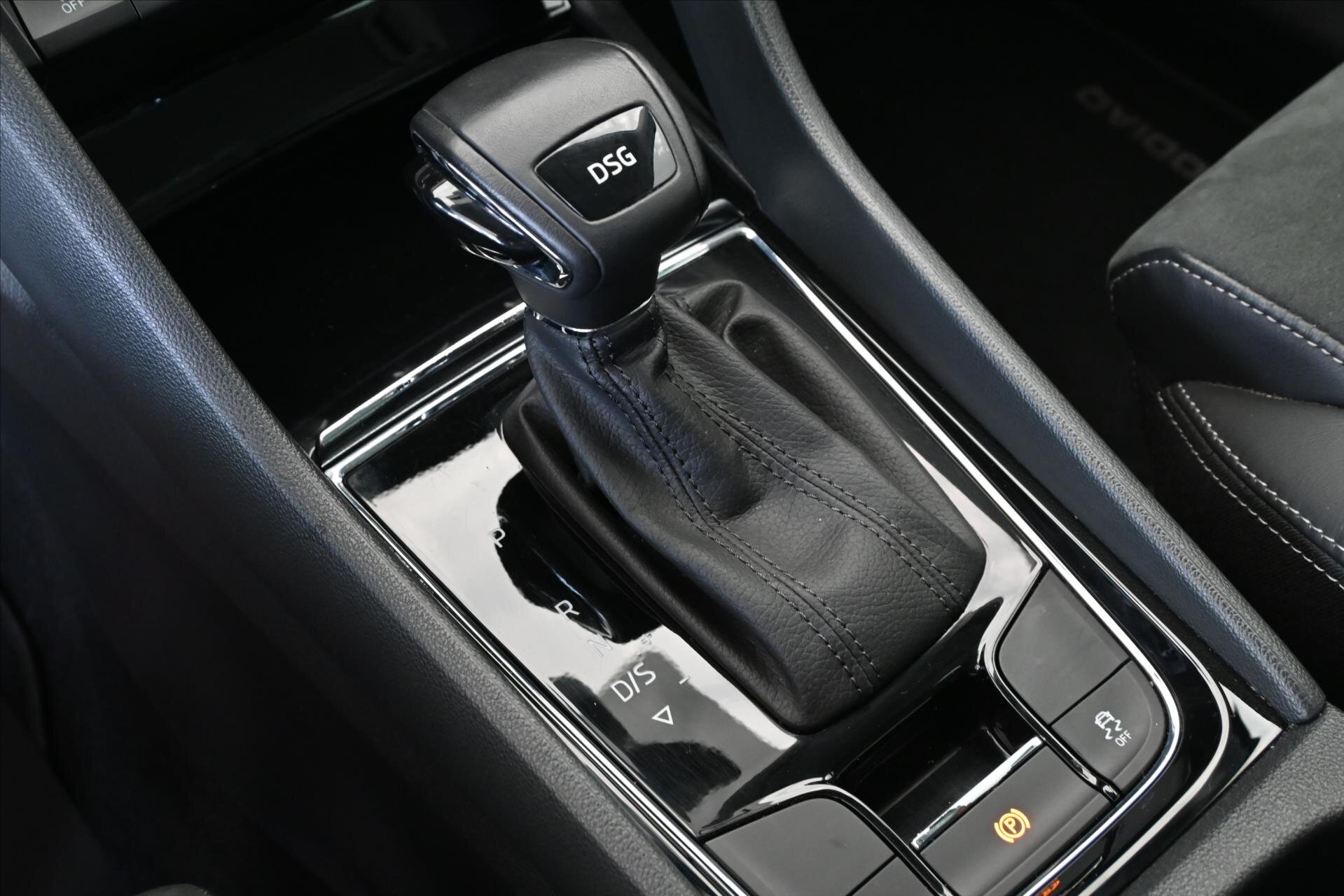 Škoda Kodiaq SUV / Terénní 1,5 l 110 kw