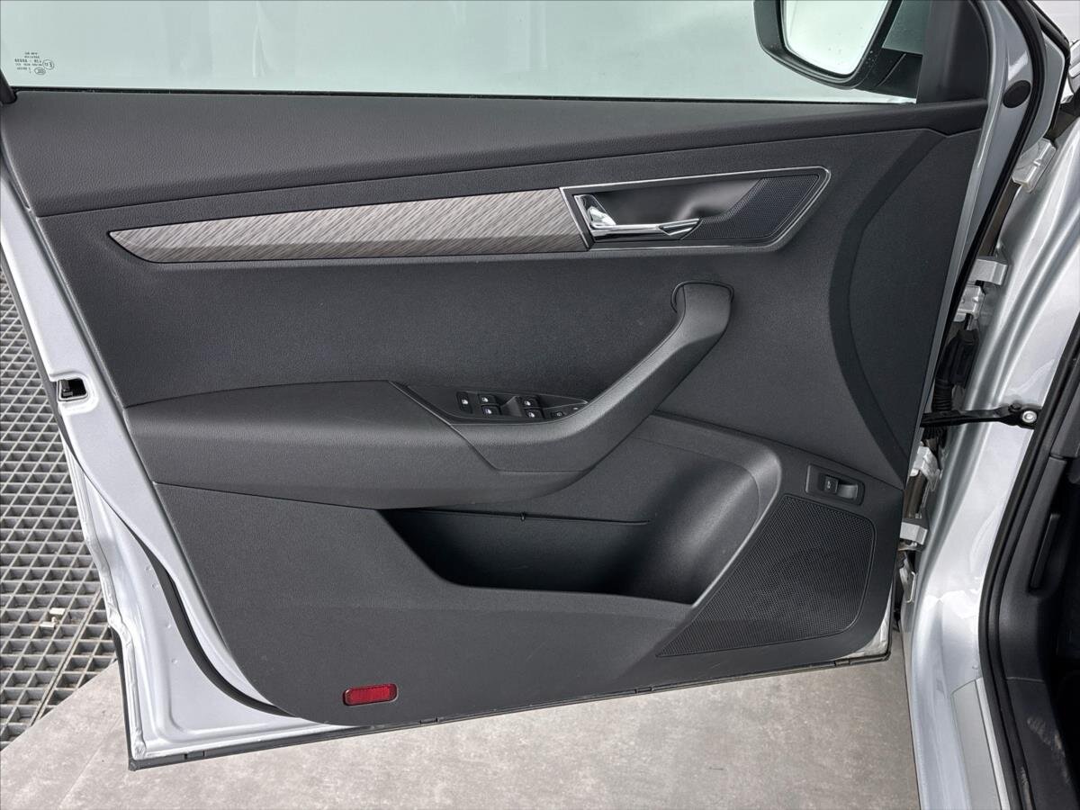 Škoda Karoq SUV / Terénní 1,5 l 110 kw