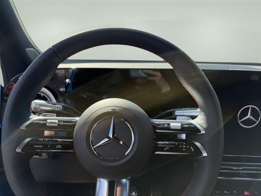 Mercedes-Benz GLB SUV / Terénní 0,0 260 kw