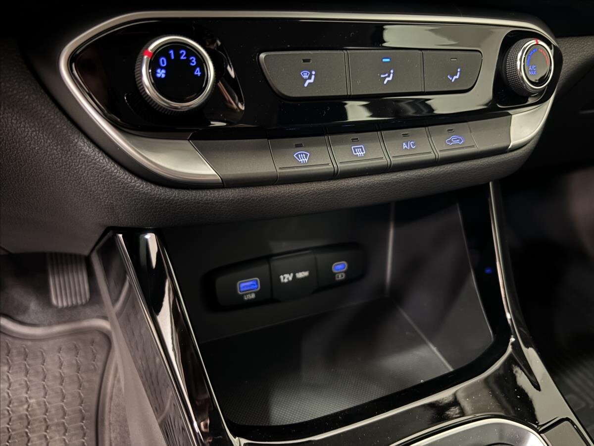 Hyundai i30 Hatchback 1,5 l 70 kw