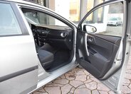 Toyota Auris 16