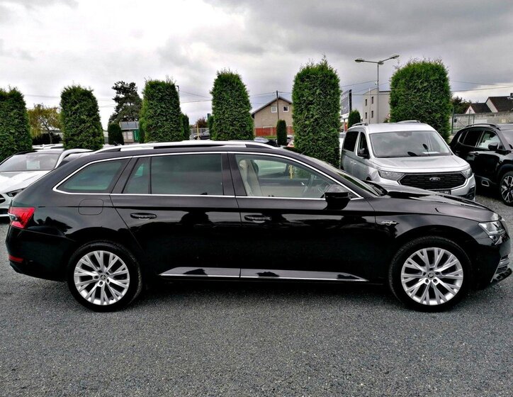 Škoda Superb 8
