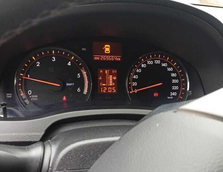 Toyota Avensis Kombi 0,0 93 kw