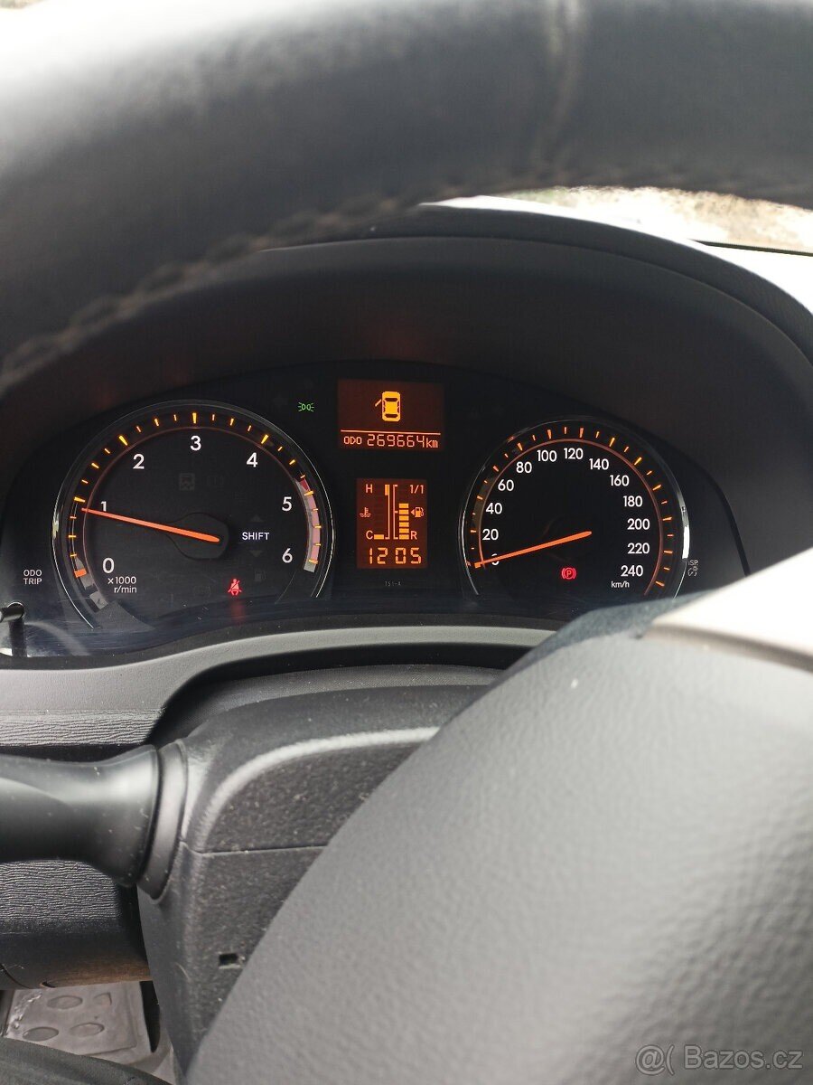 Toyota Avensis Kombi 0,0 93 kw