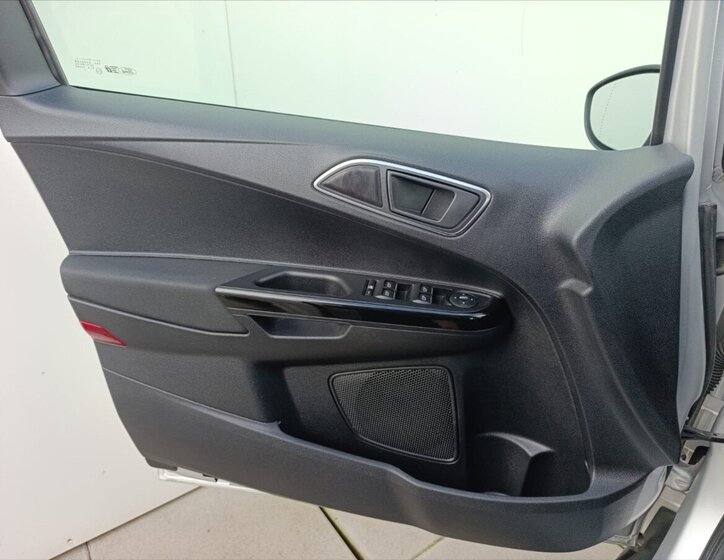 Ford B-MAX MPV 1,4 l 66 kw