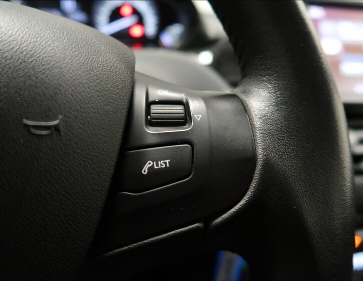 Peugeot 2008 SUV / Terénní 1,2 l 81 kw