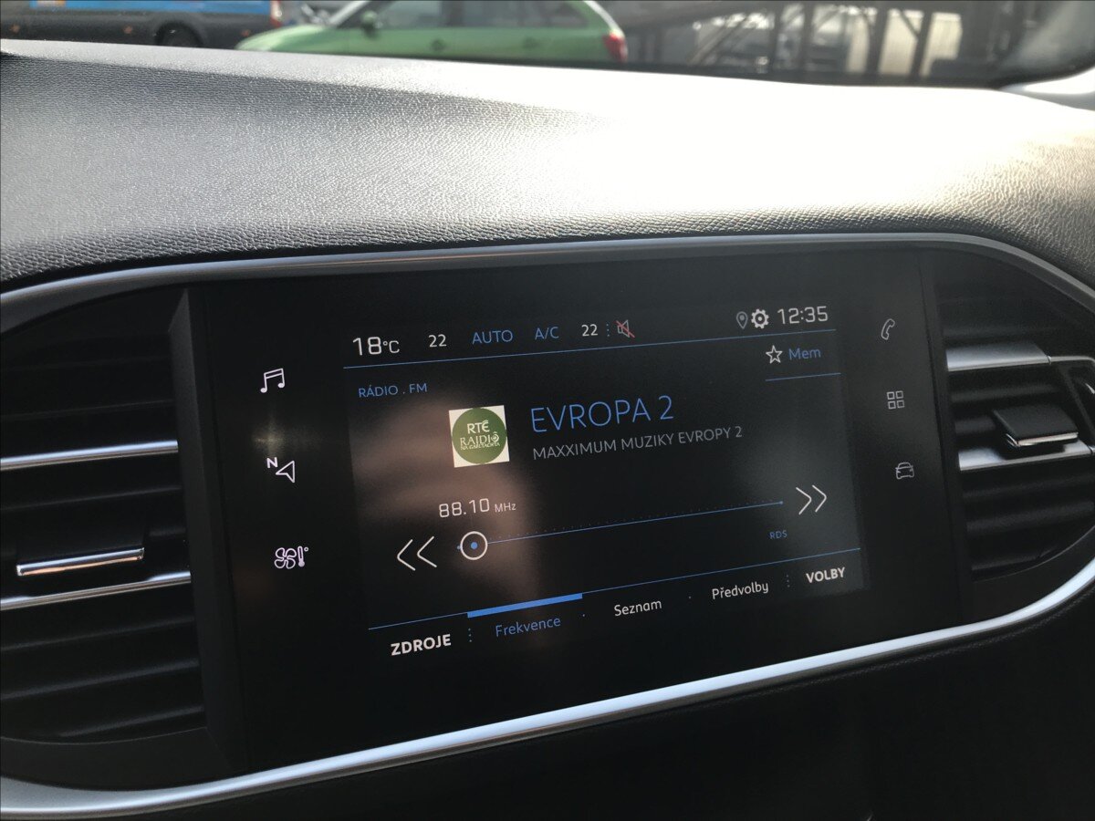 Peugeot 308 Kombi 1,5 l 75 kw