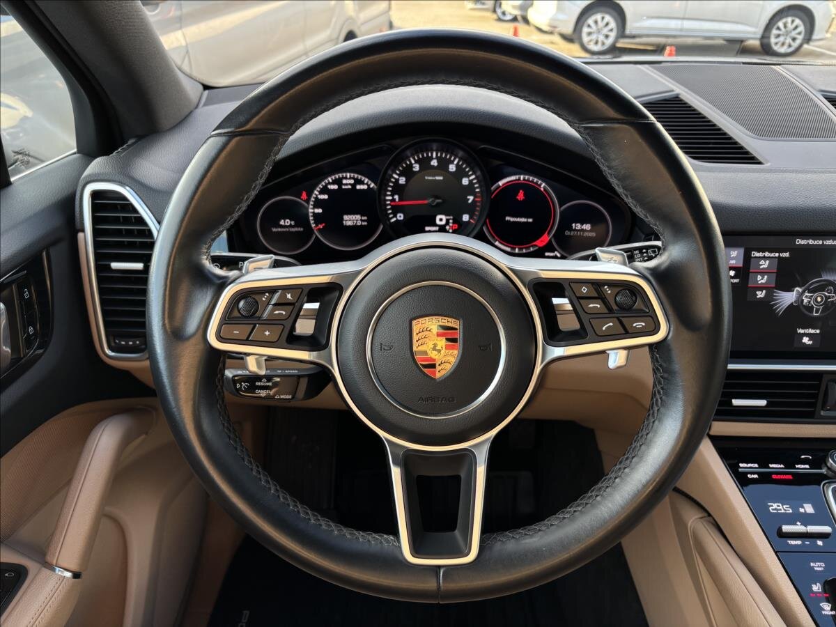 Porsche Cayenne SUV 3,0 l 250 kw