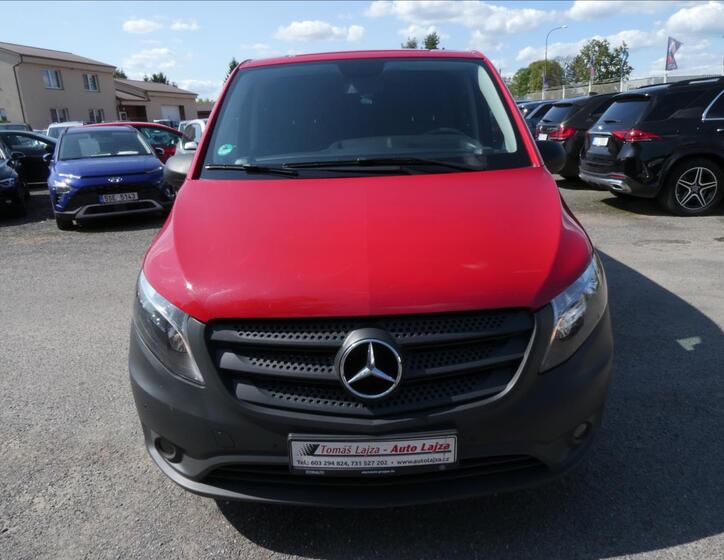 Mercedes-Benz Vito 2