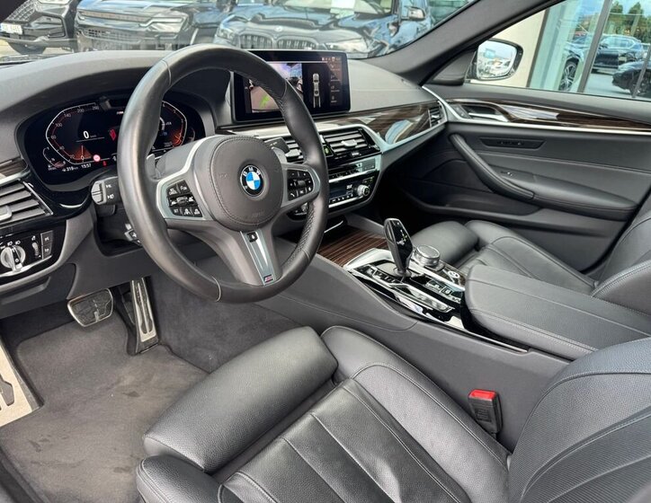 BMW Řada 5 Sedan / Limuzína 3,0 l 210 kw