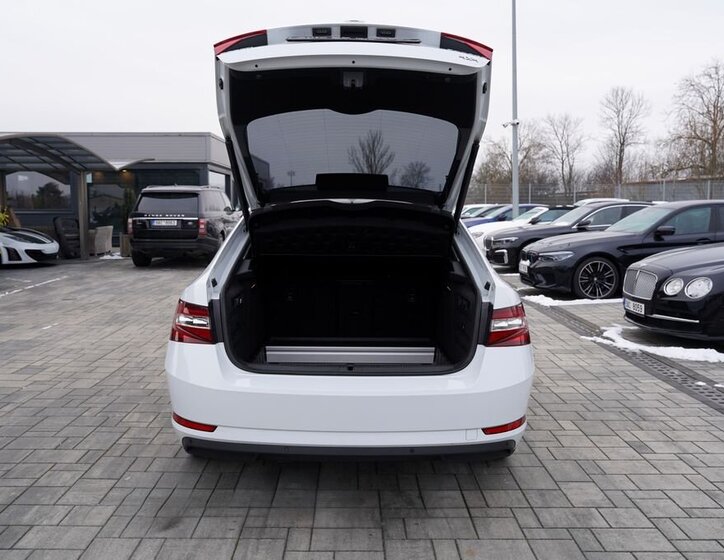 Škoda Superb Sedan 2,0 l 140 kw