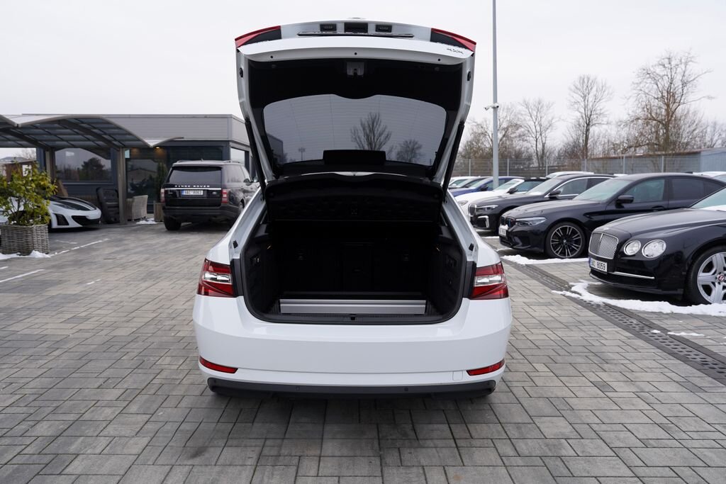 Škoda Superb Sedan 2,0 l 140 kw