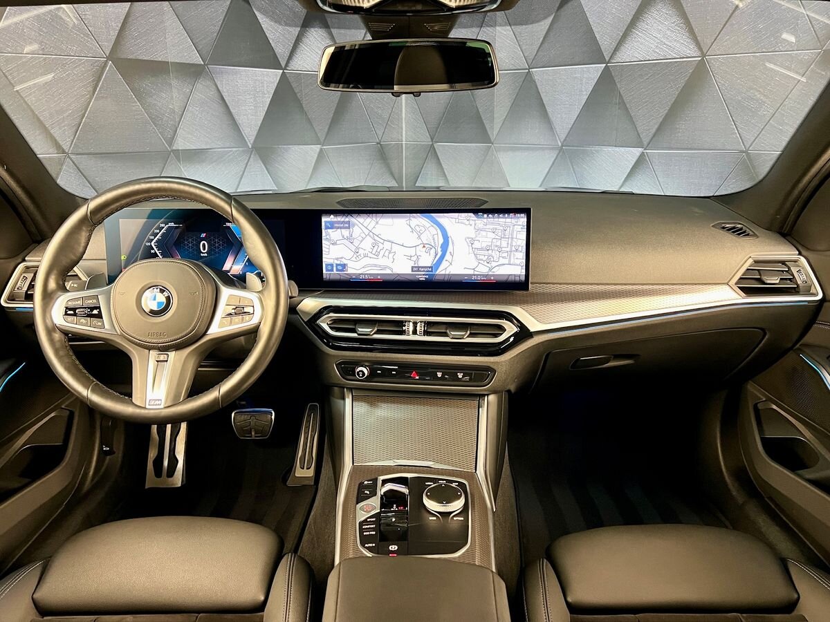 BMW Řada 3 Sedan / Limuzína 2,0 l 140 kw