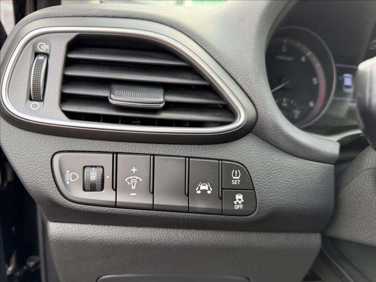 Hyundai i30 Kombi 1,6 l 85 kw