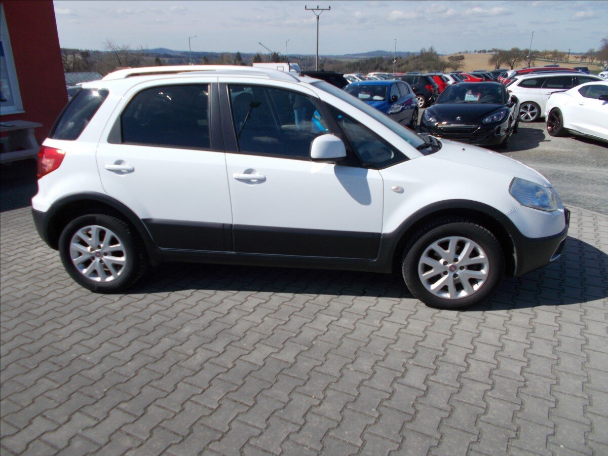 Fiat Sedici Hatchback 1,6 l 88 kw