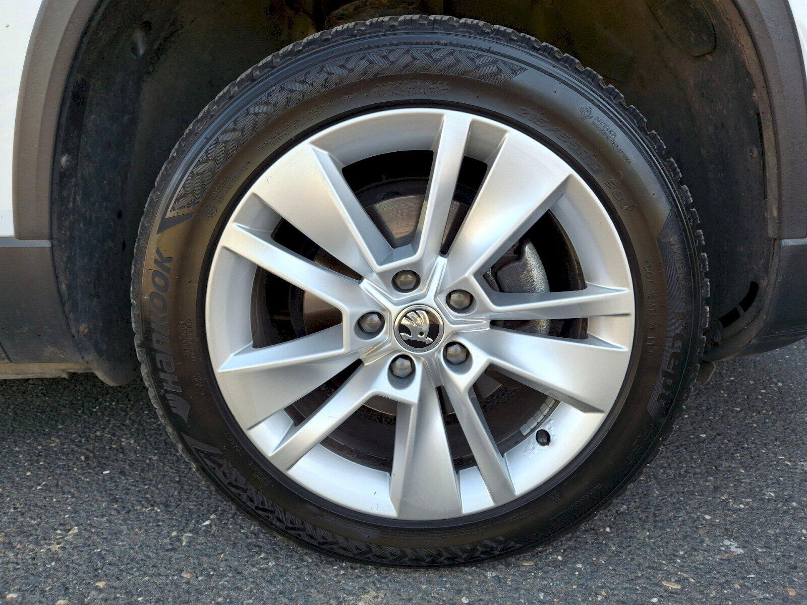 Škoda Karoq SUV / Terénní 1,5 l 110 kw