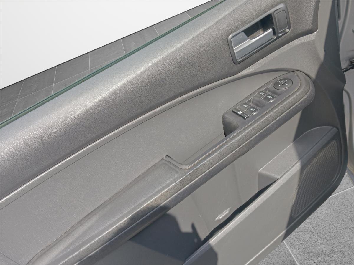 Ford C-MAX MPV 1,6 l 74 kw