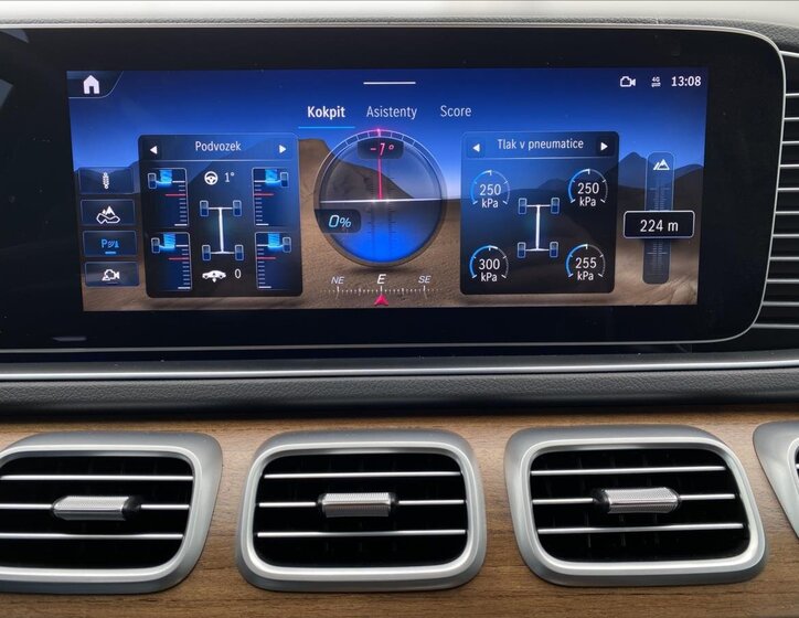 Mercedes-Benz GLS SUV / Terénní 4,0 l 380 kw