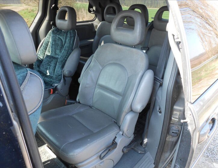 Chrysler Voyager Kombi 2,5 l 105 kw