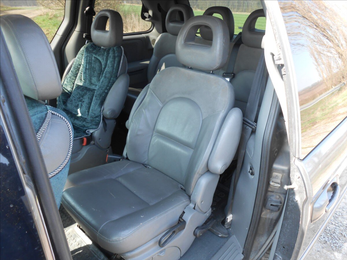 Chrysler Voyager Kombi 2,5 l 105 kw