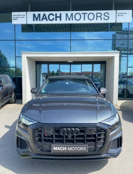Audi SQ8 SUV 4,0 l 373 kw