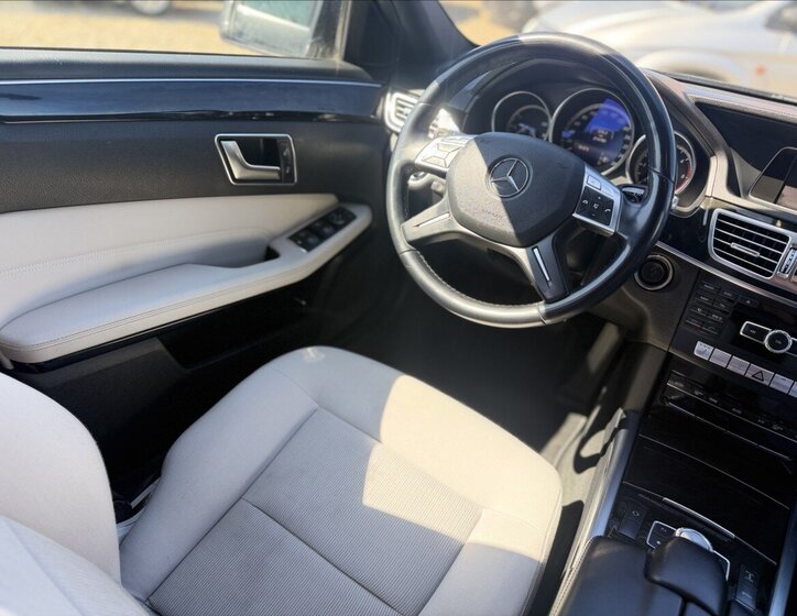 Mercedes-Benz Třídy E Kombi 2,1 l 150 kw
