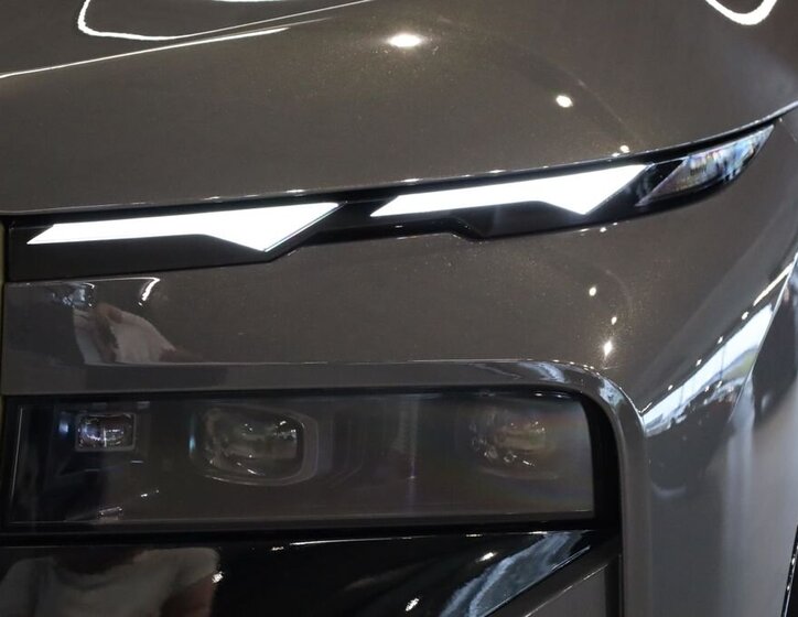 BMW XM SUV / Terénní 4,4 l 480 kw