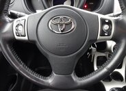 Toyota Urban Cruiser Hatchback 1,3 l 74 kw