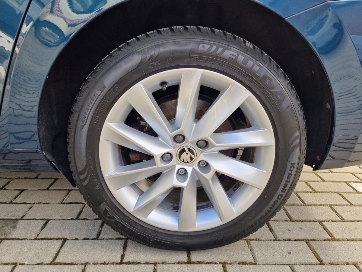 Škoda Superb Kombi 2,0 l 147 kw