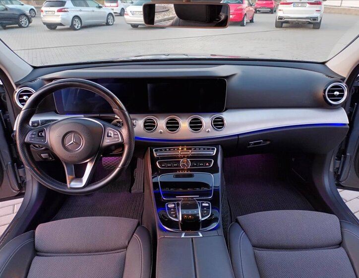 Mercedes-Benz Třídy E Kombi 3,0 l 190 kw