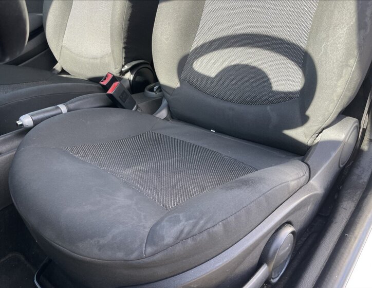 Mini Cooper Hatchback 1,6 l 88 kw